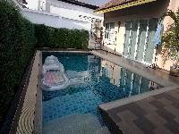 A 3 story house with swimming pool in Thepprasit road for sell